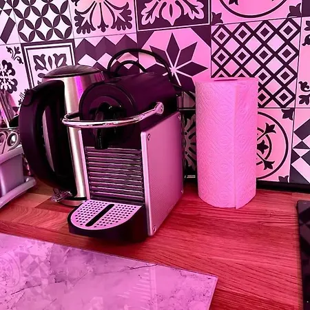 アパート Parking + Piscine, Confort, Proche Aeroport &